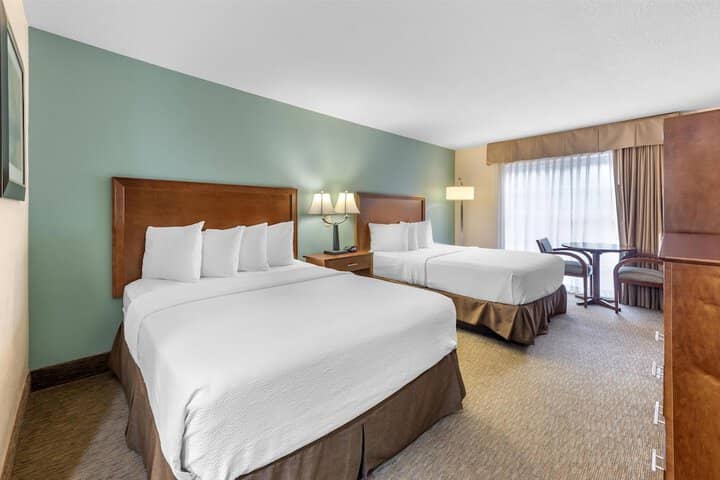Room 4 of 38