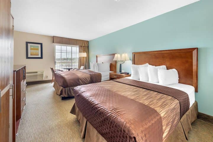 Room 7 of 38
