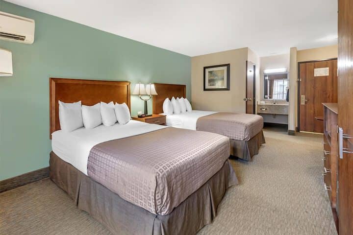 Room 20 of 38