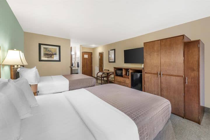 Room 21 of 38