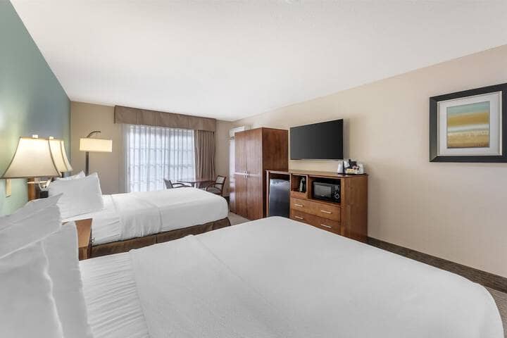 Room 11 of 38