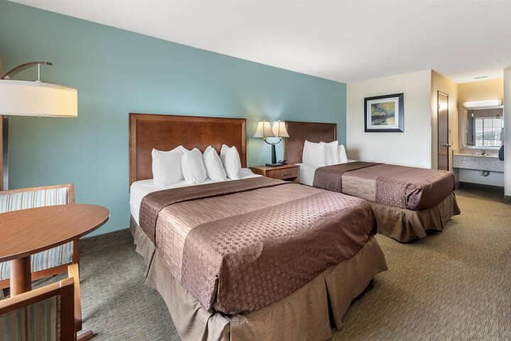 Room 15 of 38